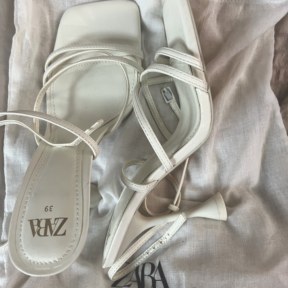 WHITE ZARA HEEL